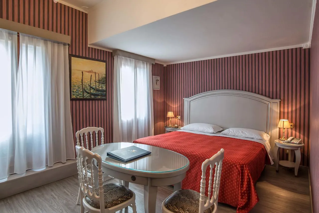 Hotel La Fenice Et Des Artistes Venice