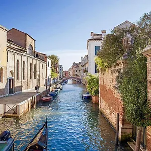 Ca Corte Nova Design With Canal View Venice