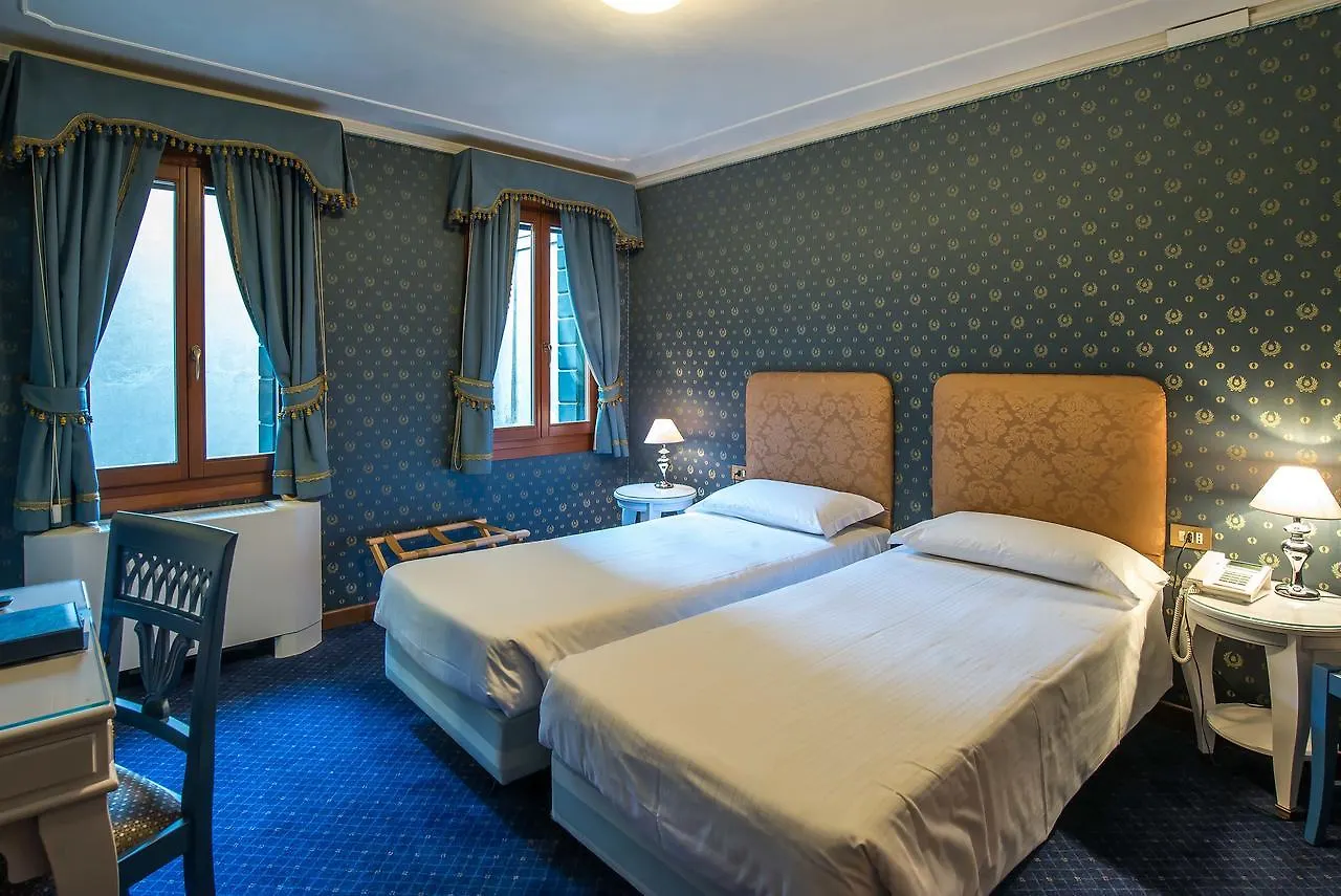 Hotel La Fenice et Des Artistes Venetië